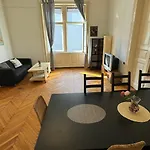 Apartment Weiner Central Budapest